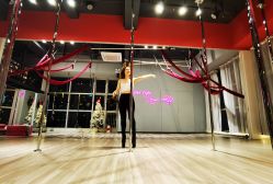 -桃秘钢管舞 Peach Pole Fitness