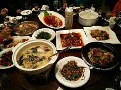 -巴陵全鱼席(湖南老字号汴河街店 )