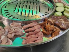 -哈哈碳都·牛肋条无限自助烤肉(宝龙店)