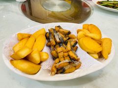 炸咸鲅鱼炸饼子-万宝海鲜舫(劳动公园店)
