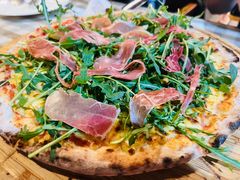 芝麻菜火腿披萨-BISTROFIORE美伊娜(伊犁南路店)