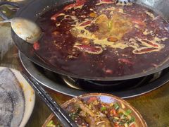 -黄潇洒老火锅(九眼桥宏济巷店)