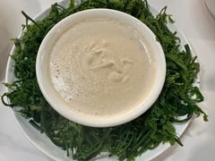 -菌海森林·非遗野生菌火锅(西山区滇池路摩根道店)