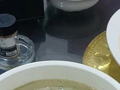 -湖南人家湘菜馆(镇江路店)