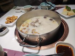 -洪氏嗨捞·猪肚鸡火锅(阳光天地店)