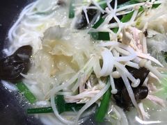 -蒙小妹骨汤饭.米线(新光路店)