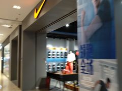 -NIKE武汉品牌体验店