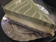 奶盐抹茶芝士蛋糕-天娜美雪(湖东街店)