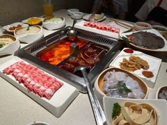 -海底捞火锅鲜切牛肉主题店(长寿路店)