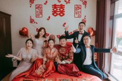 -洋洋婚纱品牌集合店