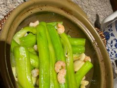 虾仁丝瓜-南京大牌档(三阳广场苏宁店)