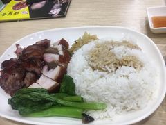叉烧烧肉饭-齿留香