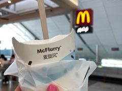 -麦当劳(深圳北站B2检票口楼上)