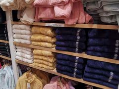-优衣库(哈尔滨乐松广场店)