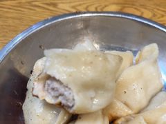 -黄阿姨锅贴大王(万航渡路店)