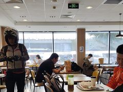 -麦当劳(健德桥得来速店)
