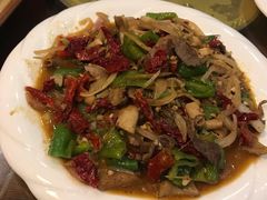 -萨宁音登锡伯风味餐厅(一楼店)