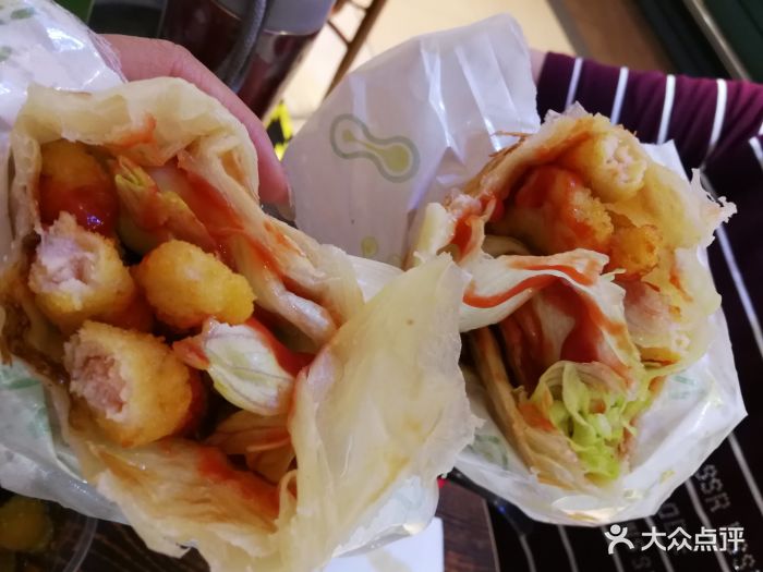 招牌手抓饼夹鸡柳