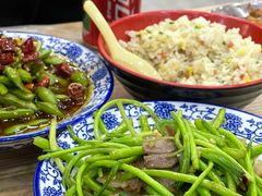 -江城燕子大排档(江汉路步行街店)