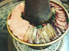 -石磨豆花家常菜·牦牛排土火锅