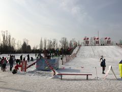 -北京亚布洛尼朝阳公园滑雪场