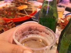 乌苏啤酒-海盗船. 龙虾烧烤. 酒馆