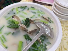 -鹏城人家海鲜酒家·23年老字号(较场尾店)