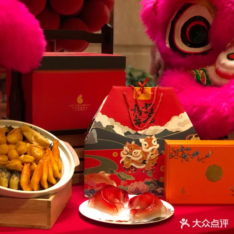 上百道菜的年夜饭你吃过吗?教你怎么用最少的钱得到最大的享受