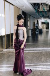 -红馆妆造(中央大街店)