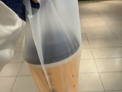 -麦当劳(上海虹桥站30B检票口楼上)