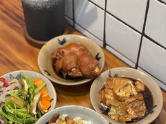 -红猪卤肉饭(大西洋美食城店)