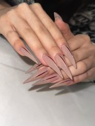 -171 Naillife