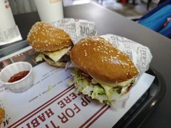 -The Habit Burger Grill 哈比特汉堡(爱琴海店)