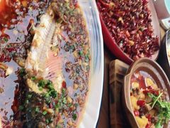 -有红鸡毛店·川菜(建设路店)