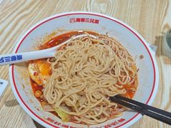 -魔都三兄弟酸辣粉·蘸卤炸串(虹桥万科店)