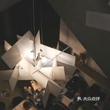 一遇到夜，灯火一燃，酒杯一满