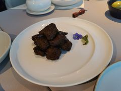 沪市牛肉粒-屋里厢上海菜馆