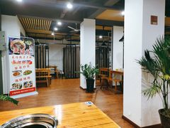 大堂-皖北巫氏三胖地锅鸡(正大店)