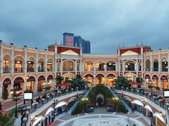 -佛罗伦萨小镇广佛名品奥特莱斯(疏港路店)