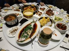 -贝勒爷·酥不腻烤鸭