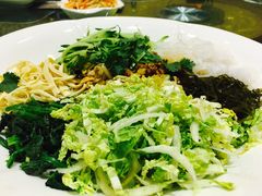 -老码头黑皮肘子锅包肉(赣水路店)