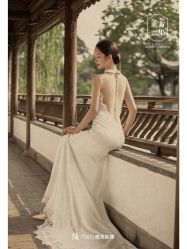 -雪中彩影婚纱摄影·微光艺术中心