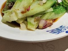 红葱头味淋时蔬-维园悦谱·海派家常菜(乌鲁木齐南路店)