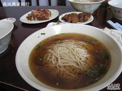 -朱鸿兴面馆(镇湖店)
