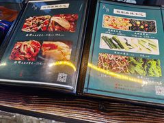 -八月美食小馆(银泰城总店)