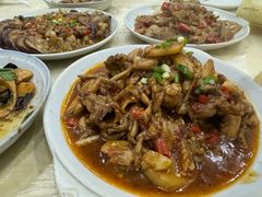 红烧青蛙-老丁鸭脚餐厅