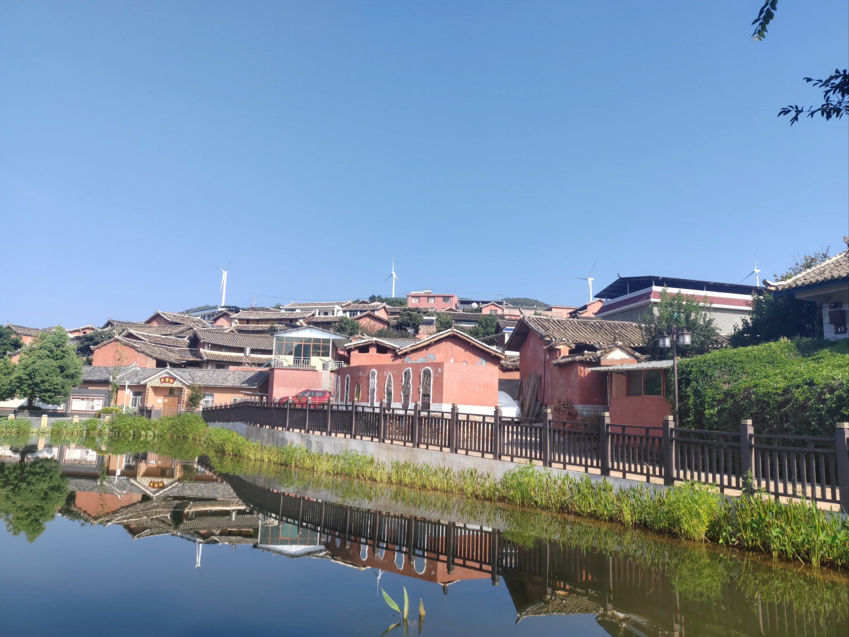 彝族古村迤沙拉 体验少数民族风情