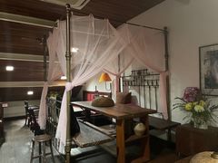 -Cuc Gach Quan Restaurant
