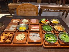 -银米·云南传统过桥米线(双廊黑金冠店)