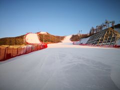 -翠云山银河滑雪场